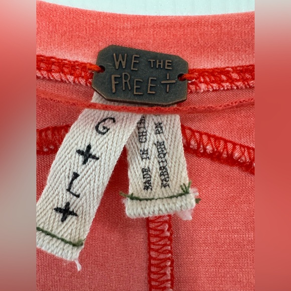 Free People We The Free Coral Short Sleeve Tee size large - Picture 2 of 6